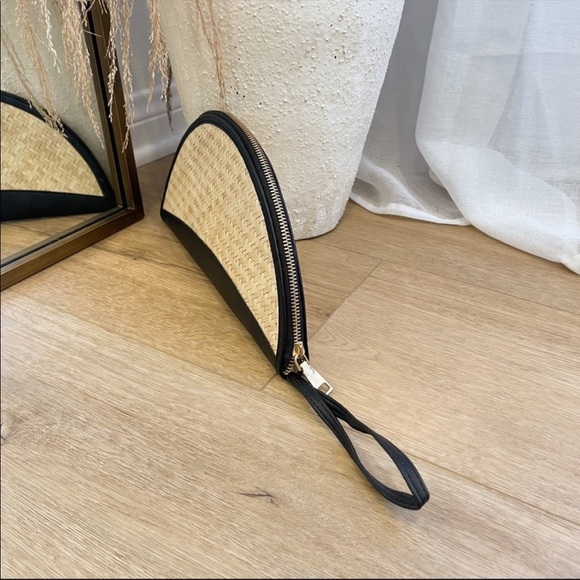 🆕 Half Circle Summer Clutch - Picture 5 of 7